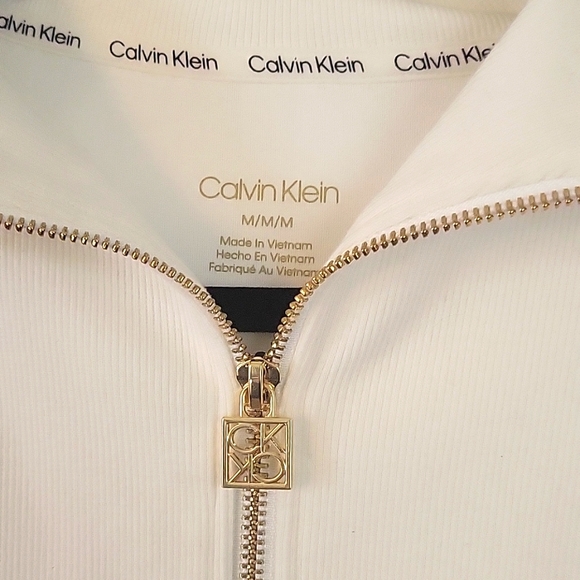 NWT Volour cream half zip pullover - Picture 3 of 5